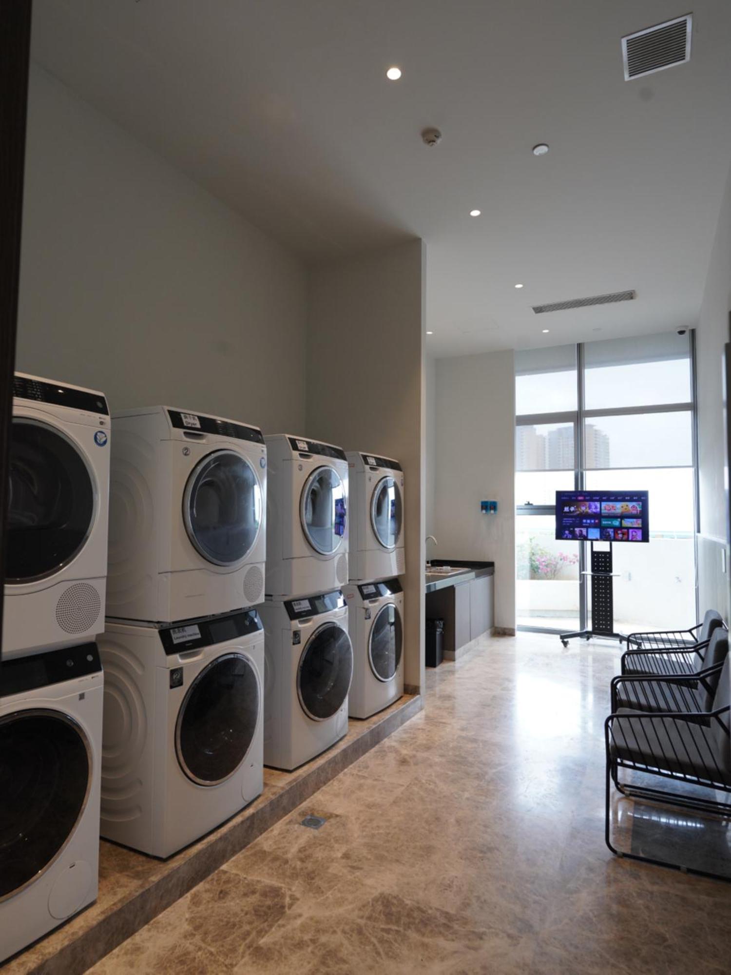 Oakwood Apartments Sanya Exterior foto